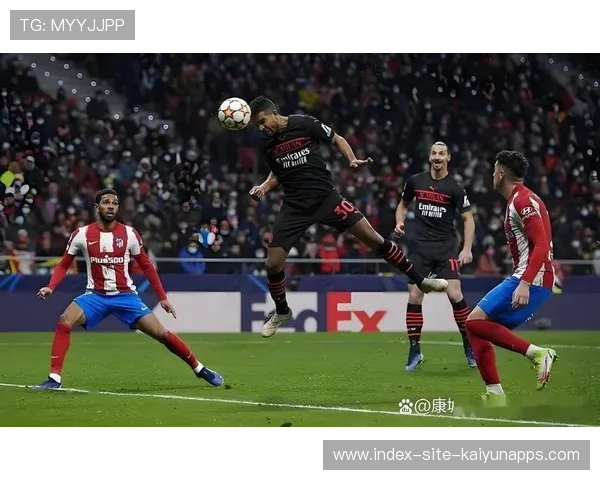 莱奥边路连过两人后传中，莫拉塔前点甩头攻门入网