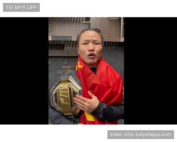 世界综合格斗锦标赛重量级金腰带战：重炮型选手正面硬碰硬，世界综合格斗重量级排名